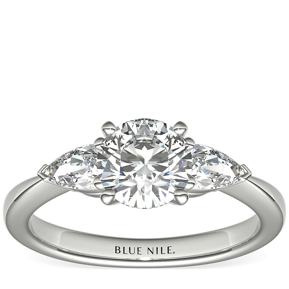 Classic Pear-Shaped Diamond Engagement Ring in Platinum